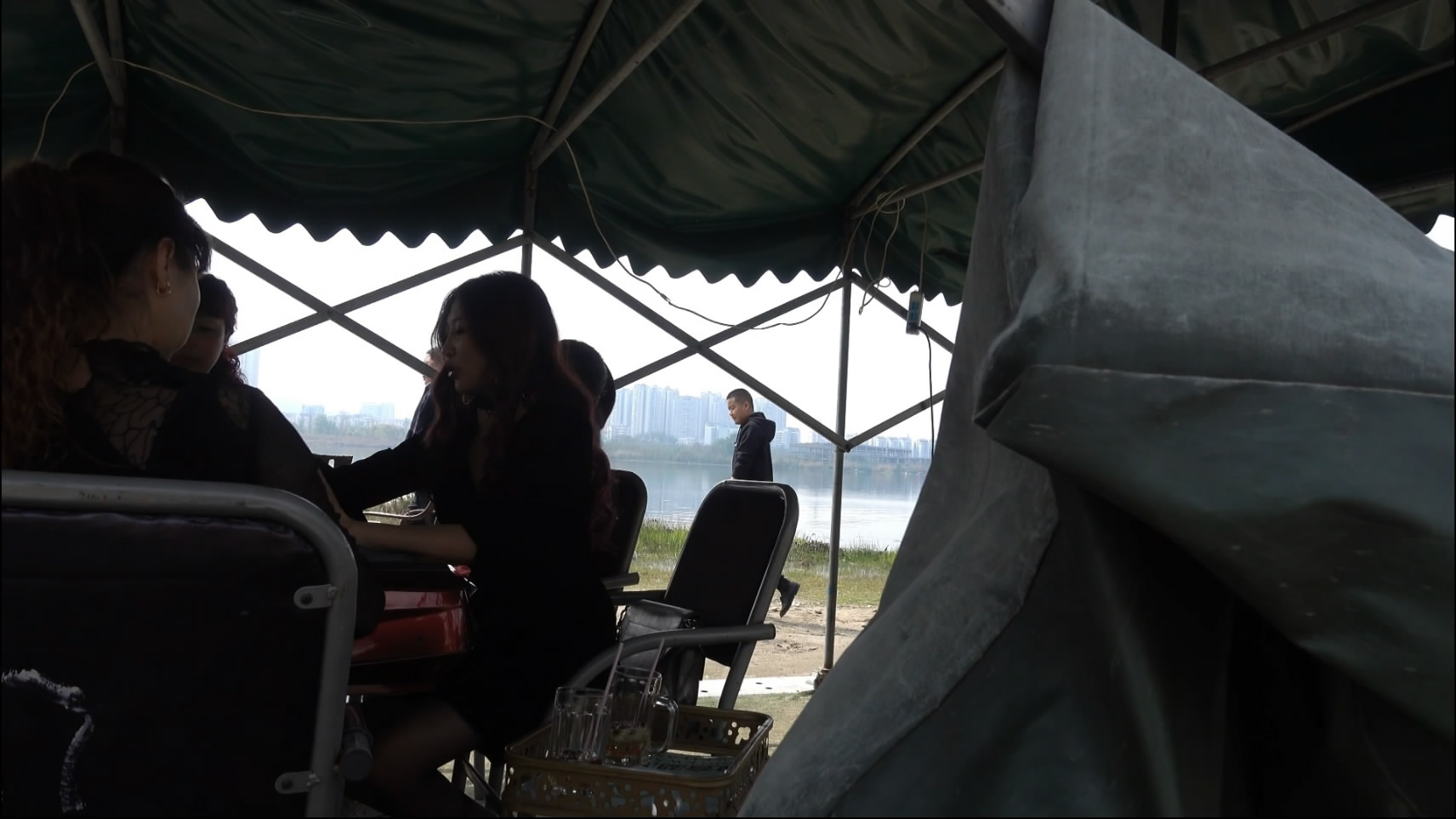 streetsnapshoep[00 04 05][20181210 213646 3]